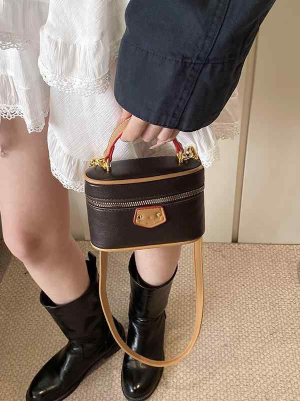 バッグ キッズ 女の子 親子 ミニ ハンドバッグ ショルダーバッグ 化粧ポーチ 無地 PUレザー かわいい おしゃれ お出かけ 普段使い ピンク ブラック ブラウン デニム