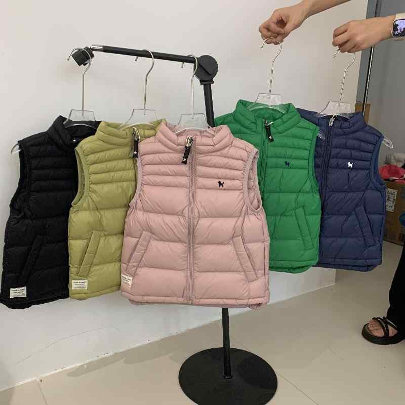 子供服 ダウンベスト 薄手 軽量 男女兼用 ピュアカラー スタンドカラー チョッキ 防寒着 インナーダウン 秋冬 春 かわいい 100cm 110cm 120cm 130cm 140cm 150cm 160cm