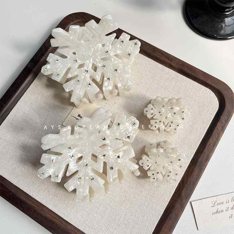Valletta, Pattin - ヘアクリップ レディース 雪の結晶 アセテート ラインストーン ヘアアクセサリー 髪留め 髪飾り まとめ髪 アレンジ おしゃれ かわいい エレガント