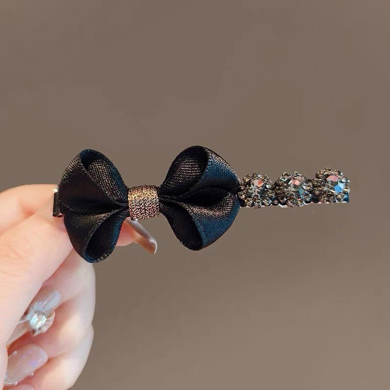 ヘアクリップ レディース ヘアアクセサリー 髪留め 髪飾り バレッタ サイド 前髪 パッチンどめ キラキラ 蝶々 バタフライ ラインストーン 合金 アヒルクリップ 高級感 ファッション雑貨