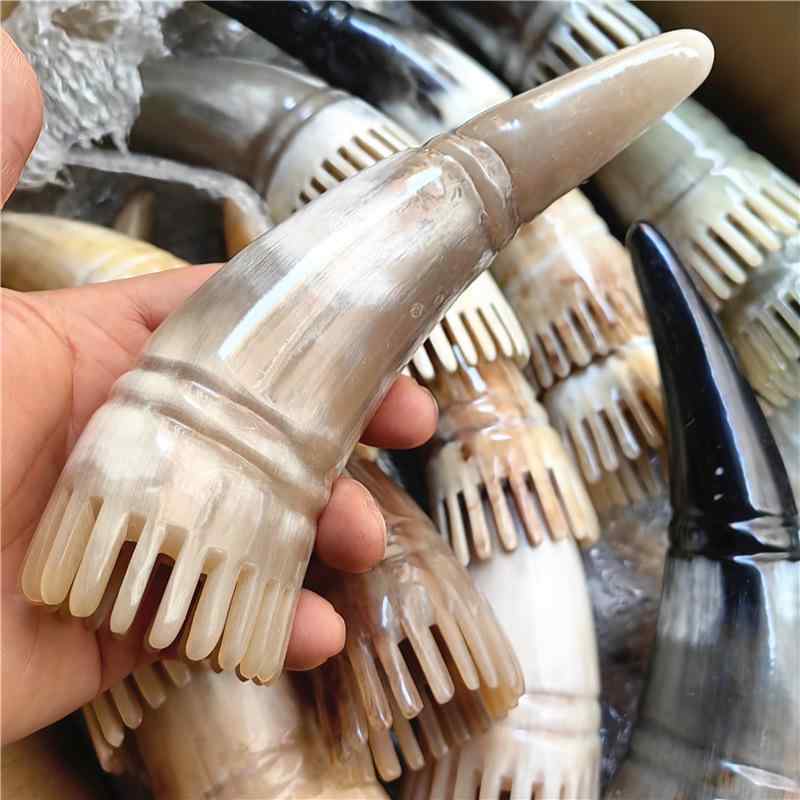ヘアブラシ 頭皮マッサージ 牛角 洗髪用ブラシ 密歯 中歯 軽量 携帯用 敬老の日