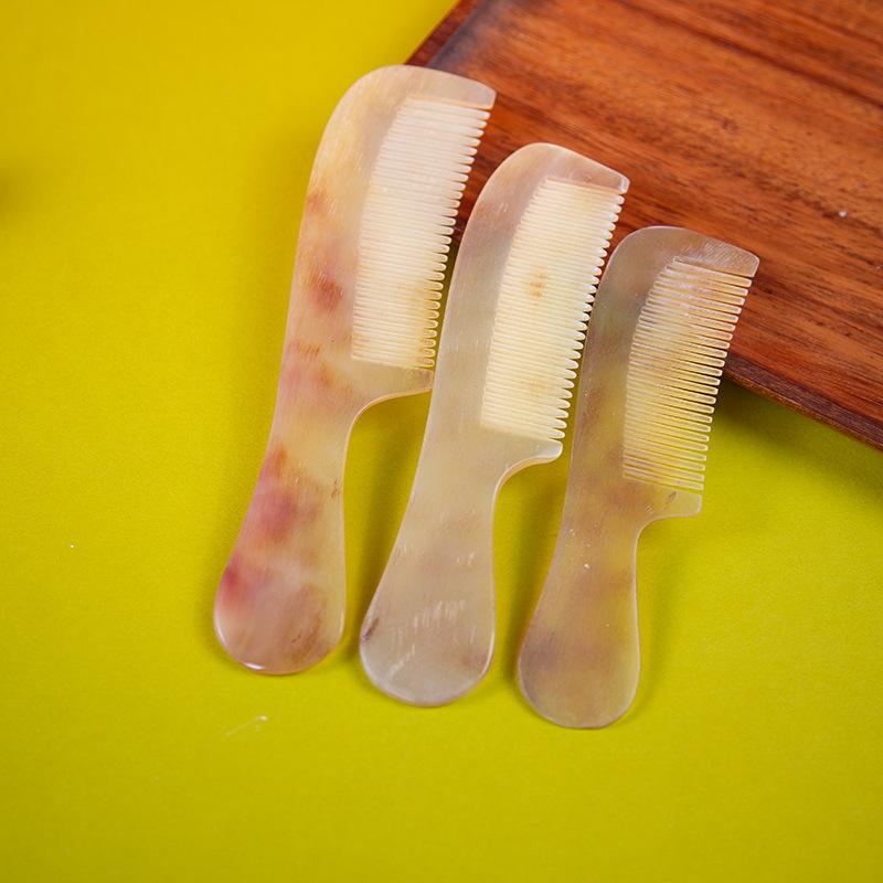ヘアブラシ レディース メンズ 牛角 櫛 マッサージ パドルブラシ 頭皮 経絡 静電気防止 家庭用 旅行用 ..