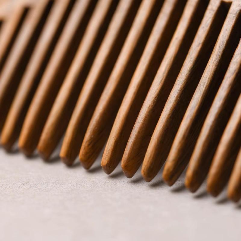 ベビー 赤ちゃん用 櫛 绿檀木製 十二支 彫刻 ミニ かわいい 周歳祝い ギフト