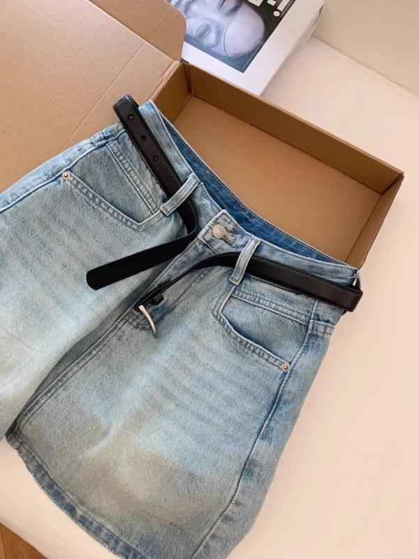 スカート レディース デニムスカート Aライン ミニスカート 春夏 バタフライ 刺しゅう 薄手 かわいい ガーリー スウィート カジュアル