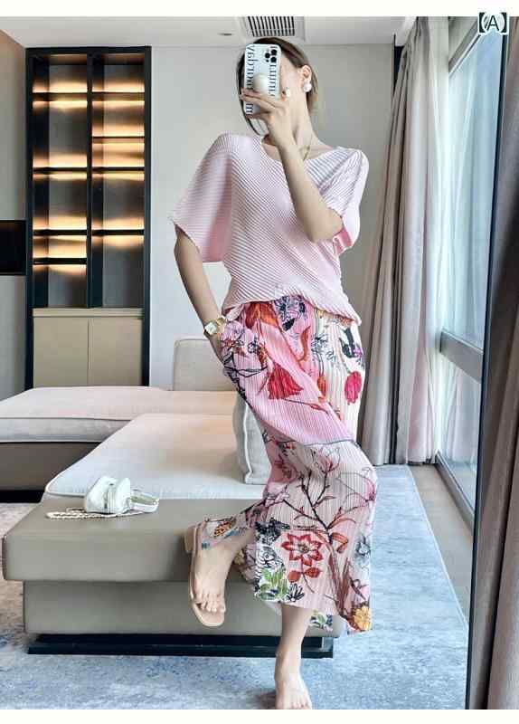 ・工艺: 印花・面料名称: 涤纶・主な素材: 涤纶（聚酯繊維）・裙型: 包臀裙・スカート丈: ミモレ丈・流行元素: 褶皱・カラー: ピンク（トップス）、ピンク（スカート）・サイズ: フリーサイズ・スタイル: エレガント・スカート種類: スカ...