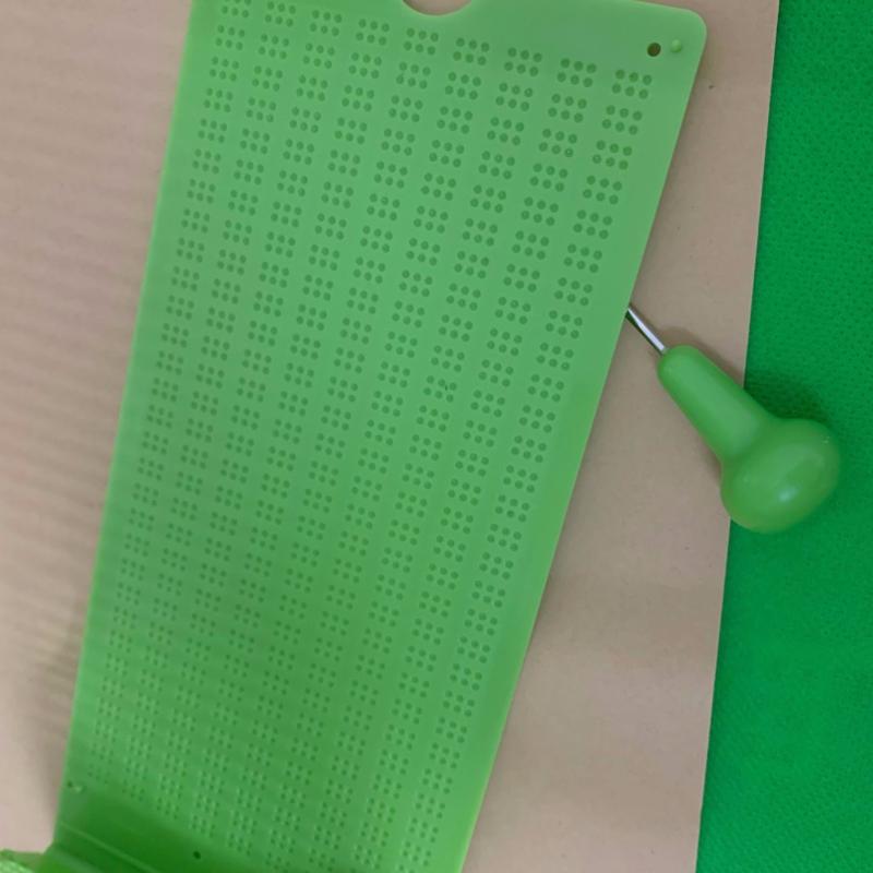 文具 盲人用筆記板 厚手タイプ 9行30マス 盲人筆記用具 弱視支援