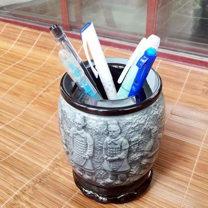 筆筒 兵馬俑模様 デスク収納 文房具 卓上収納 周年 記念 銅車馬模様 樹脂製 オブジェ