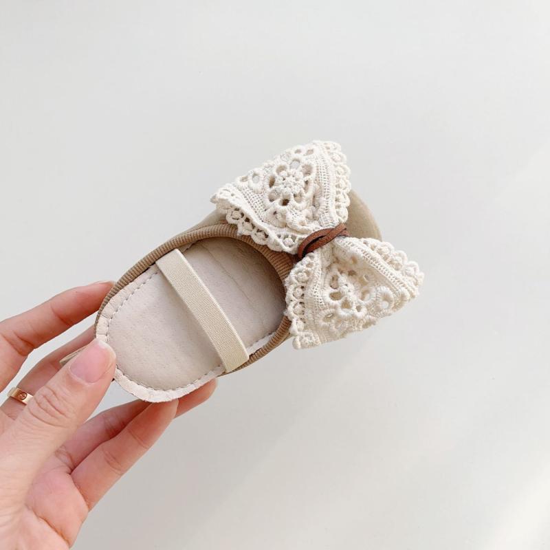 ベビーシューズ 女の子 靴 公主 春秋 滑り止め 柔らかい底 幼児 歩行練習 ベージュ ブラウン 12ヶ月 18ヶ月 24ヶ月 かわいい 普段使い