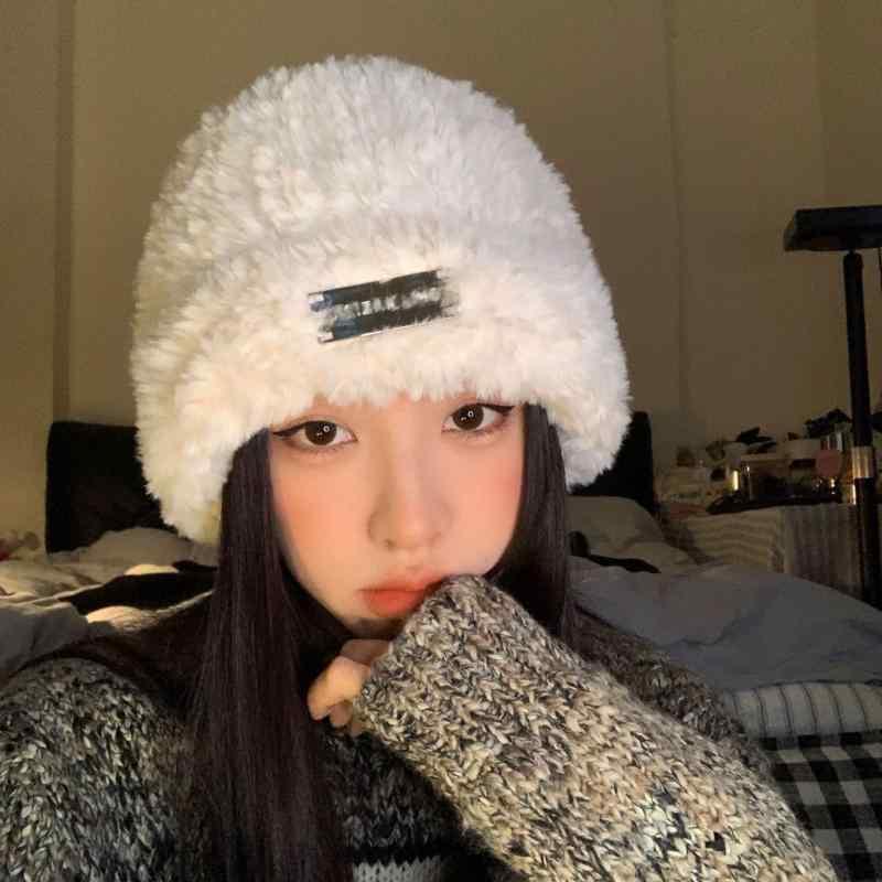 帽子 レディース ニット帽 秋冬 防寒 暖かい 小顔効果 毛糸 ビーニー ファッション かわいい ふわふわ 裏起毛 防風 イヤーマフ付き ホワイト ブラック グレー ベージュ
