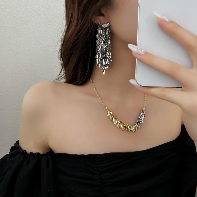 ネックレス & イヤリング レディース ゴールド シルバー リーフ モチーフ スパンコール タッセル エレガント 高見え アクセサリー