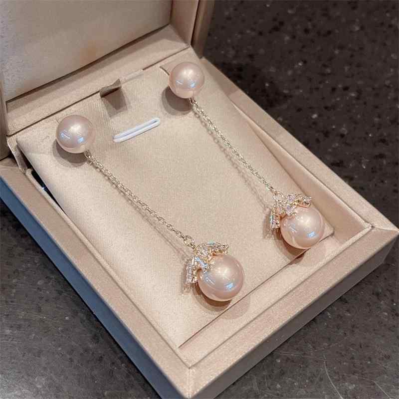 ピアス レディース シャンパンピンク ホワイト ジルコニア 雪の結晶 フラワーモチーフ ドロップ イヤリング 電気メッキ加工 アクセサリー パーティー 結婚式 二次会 お呼ばれ プレゼント