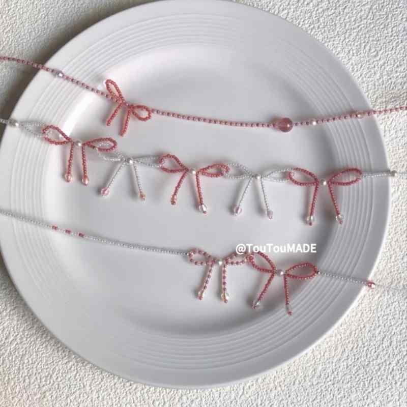 ネックレス レディース チョーカー 蝶々 結び ビーズ 短め 韓国風 かわいい 幾何学模様 ペンダント 手..