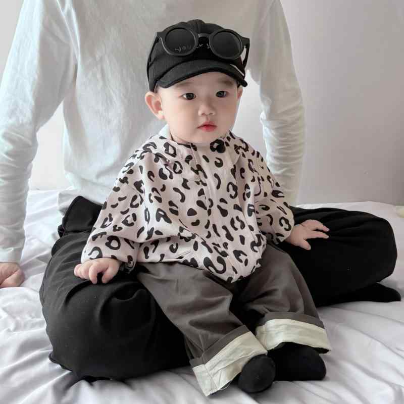 ベビー服 男の子用 アウター 迷彩 ヒョウ柄 ジャケット 春物 カジュアル 乳幼児 上着 ポリエステル