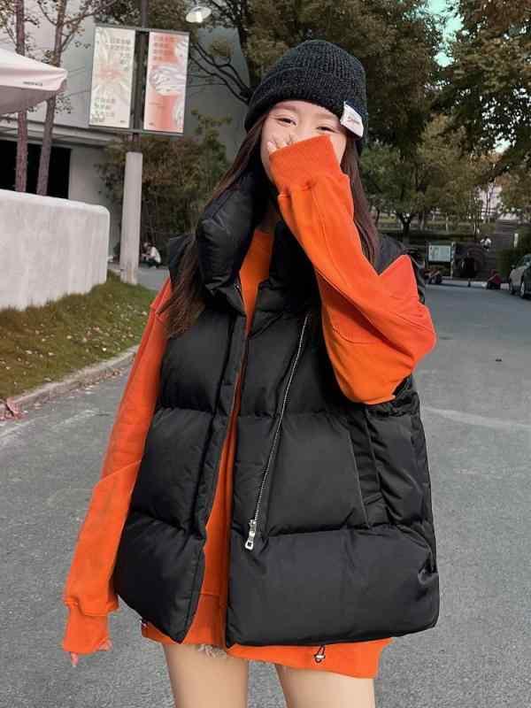ベスト レディース 秋冬 ショート丈 中綿入り あったか ゆったり 韓国風 アウター 上着 羽織り 防寒着 チョッキ カジュア 通勤 通学 無地 黒 アイボリー