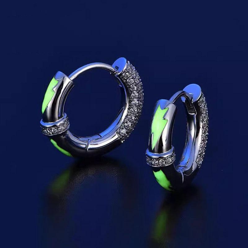 ピアス メンズ 男性用 幾何学模様 電気メッキ加工 ジルコニア サージカルステンレス アレルギー対応 高級感 イヤリング イヤーカフ アクセサリー 銀 シルバー