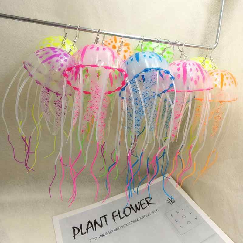 イヤリング レディース リゾート風 水母 シリコン タッセル 個性的 アクセサリー 揺れる ドロップ 電気メッキ加工 手作り 普段使い パーティー イベント 青 ピンク系 オレンジ グリーン パープル