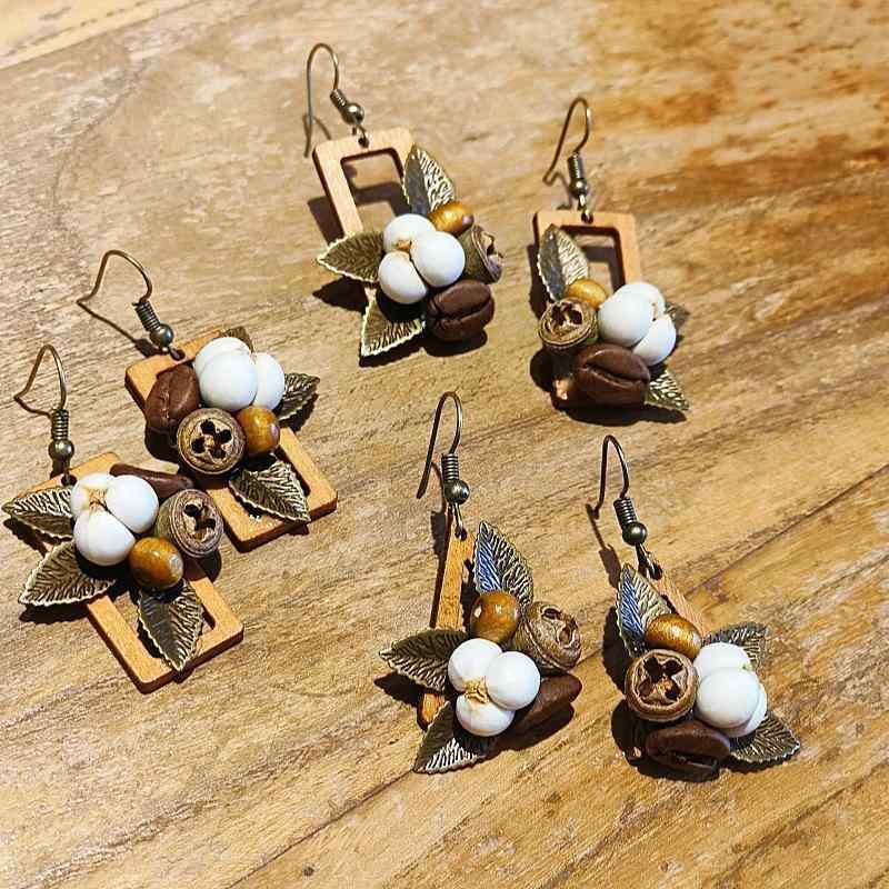 イヤリング レディース レトロ 幾何学模様 森ガール 小花柄 アレルギー対応 チタンポスト アクセサリー ギフト