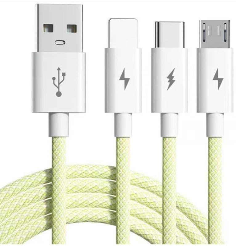 ケーブル USB-C Miro B 3in1 充電ケーブル, タイプC 3台同時充電, iPhone 17/16/15/14/13/12/11対応3台同時充電: 1本のケーブルで最大3台のデバイスを同時に充電可能。効率的な充電管理を実現幅広い互換性: iPhone 17/16/15/14/13/12/11シリーズに対応。USB-C端子搭載の各種デバイスにも使用可能高速充電: USB-C規格採用により、従来の充電方式と比べて急速充電が可能耐久性設計: 断線防止の補強構造と高品質素材を採用し、長期使用に対応コンパクト設計: 持ち運びに便利なサイズで、外出時やオフィスでも場所を取らず使用可能