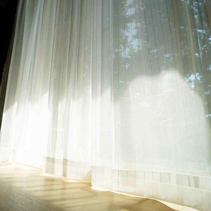 ミラーレースカーテン 昼間外から見えにくい UVカット レース + カーテンフック取り付け済み ストライ..