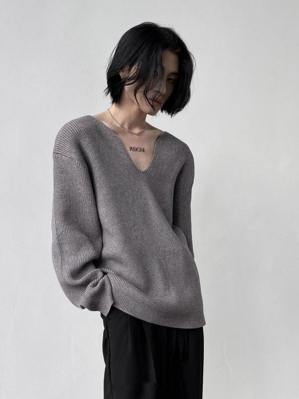 セーター デザインが 小さいです。 V ネック 純 色の ニット 男性の 流行の 凹凸の 襟の セーター 冬 雰囲気の インナーです。カテゴリー: 素材機能: その他商品番号: MC-B25ブランド: フィッシングユエランスタイル: プルオーバー,韓国語版バージョン: ルーズタイプ首輪の種類: Vネック袖丈: 長袖厚さ: 普通のスタイル詳細: その他淘宝網カテゴリー: ユースファッション(18～24歳)在庫があるかどうか: はい在庫の種類: その他のお金群衆に適しています: 若者発売年・シーズン: 2023年秋生地名: ポリエステル主な生地構成: ポリエステル繊維(ポリエステル)主な生地成分の含有量: 95%以上適用可能なシナリオ: レジャー適した季節: 冬色: 黒,白,グレーサイズ: M,L,XL,2XL,3XL職人技: ノーアイロン処理主要な下流プラットフォーム: 主なエリア: ヨーロッパ,北米認可されたプライベートブランドます: はい専用の源ですか?: はいオリジナルデザイン: はい対象年齢層: 大人対象性別: 男性製品カテゴリー: ニットセーター