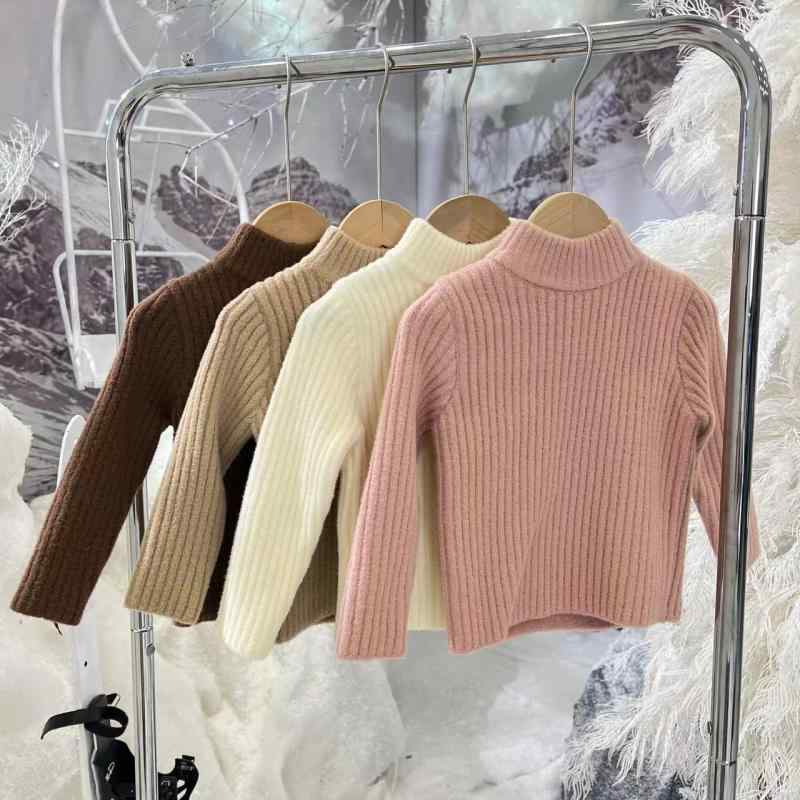 [ "・適用性別: 女の子", "・生地: 柔らかい加工", "・スタイル: 韓国版", "・対象年齢: 中 ছোট とも (3~8歳、100~140cm)", "・適合シーズン: 冬、春、秋", "・糸の太さ: 普通の毛糸", "・厚さ: 普通", "・袖丈: 長袖", "・閉鎖タイプ: プルオーバー", "・パターン: 無地", "・実写写真: 実写、モデルなし", "・在庫: はい", "・要素: トレンド", "・AQLサンプリング基準: 2.5", "・平編み針距離12~14針/3cm: いいえ", "・毛先/雑線がトリミングされているかどうか: すべてきれいにトリミングされています", "・生地名: その他", "・主生地構成: ポリエステル繊維(ポリエステル)", "・主生地成分含有量: 80%", "・安全レベル: B", "・襟のタイプ: ハイネック", "・フード付きかどうか: フードなし", "・色: コーヒー色、オートミール色、白、ピンク", "・適した身長: 90cm、100cm、110cm、120cm、130cm、140cm", "・衣门面: プルオーバー", "・製品カテゴリ: 子供用セーター"]