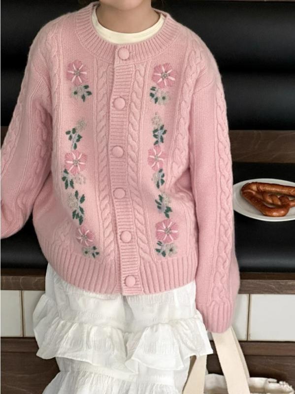 ・性別: 女・生地: 柔らかい・スタイル: 韓国・対象年齢: 中・高学年(8歳以上、140cm以上)・シーズン: 春、秋・毛糸の太さ: 普通・厚さ: 普通・袖丈: 長袖・留め具: シングルブレスト・柄: 無地、花柄・実写画像: モデルあり・要素: 田園、可愛い、プリンセス、おしゃれ・AQL標準: 1.0・編み目の密度: 12~14針/3cm・生地名: アクリル・主な生地の組成: アクリル・安全レベル: B類・襟型: ラウンドネック・フード: なし・色: ピンク・対象身長: 110cm, 120cm, 130cm, 140cm, 150cm, 160cm・前立て: シングルブレスト・製品カテゴリ: 子供用セーター