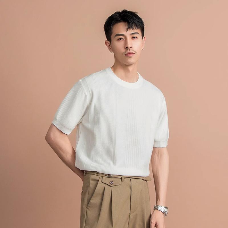 [ "・スタイル: ベーシック", "・主な素材: ポリエステル", "・柄: 無地", "・フィット: スリム", "・ネックライン: ラウンドネック", "・袖丈: 半袖", "・フード: なし", "・厚さ: 薄手", "・素材: 化学繊維混紡", "・素材構成: 96%以上", "・シーン: カジュアル", "・ディテール: 無地", "・加工: 防しわ加工", "・カラー: ホワイト, ブラック, グリーン, グレー", "・サイズ: M, L, XL, XXL, XXXL", "・袖のタイプ: レギュラー", "・重量: 約220g", "・機能: 通気性, 吸湿性, 速乾性, 冷却効果", "・対象: メンズ", "・製品カテゴリ: Tシャツ"]