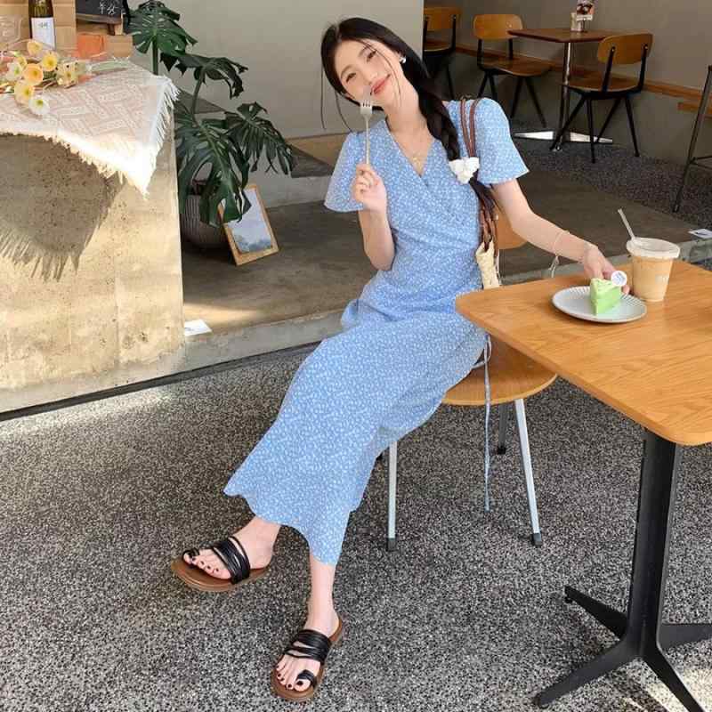 乐天商城 - ワンピース レディース Vネック 花柄 Aライン 高見え ウエストマーク 半袖 ひざ丈 ポリエステル 普段使い 接触冷感 かわいい きれいめ フェミニン 韓国風