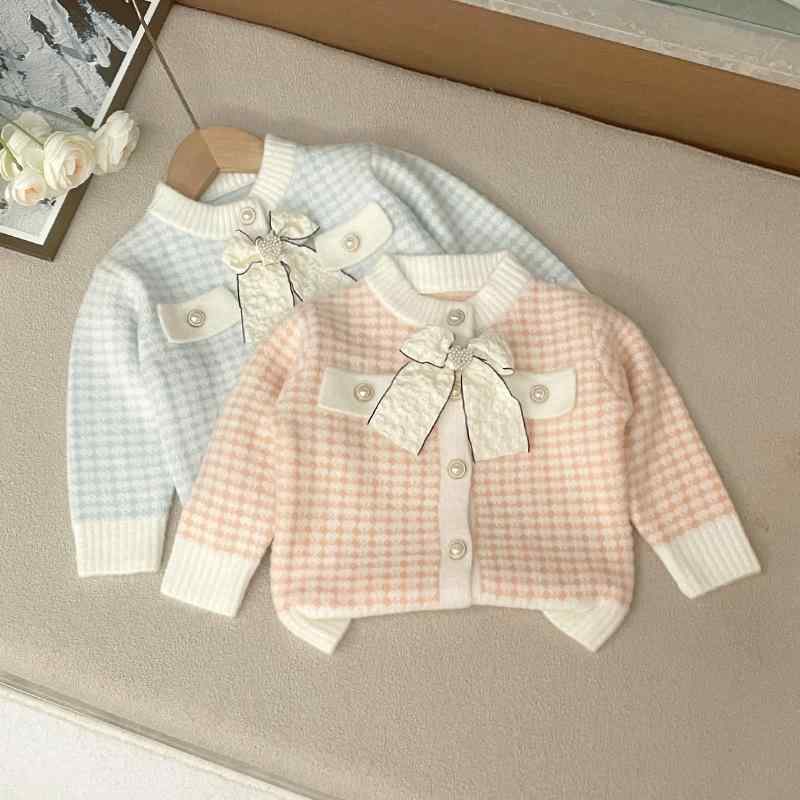 Cardigans - 子供服 女の子 ニットカーディガン アウター ニット トップス 女児 ベビー 幼児 長袖 丸首 無地 かわいい 羽織りもの ピンク系 ブルー系 春秋 冬