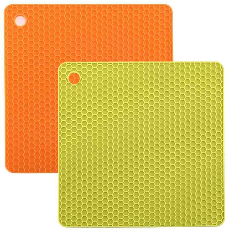 RICISUNG 鍋敷き 耐熱鍋敷き 鍋つかみ コースター保護 シリコン耐熱鍋敷き 滑り止め 防水 厚手 柔軟 絶縁 2枚 シリコン製 オレンジ+グリーン 18.2*18.2cm