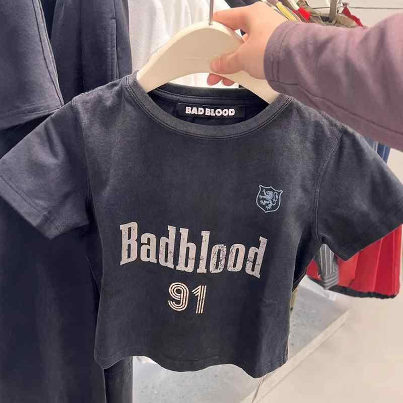 Tシャツ レディース 韓国風 ストリート ダメージ加工 ウォッシュド 半袖 トップス 綿 刺繍 ブラック ホワイト