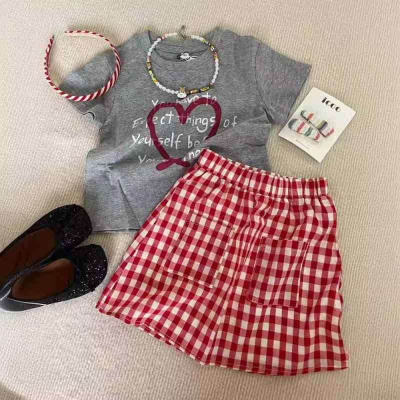 子供服 女の子用 セットアップ 半袖 Tシャツ チェック柄 スカート 2点セット 薄手 普段着 通園着 ガールズ ベビー キッズ 赤 レッド系