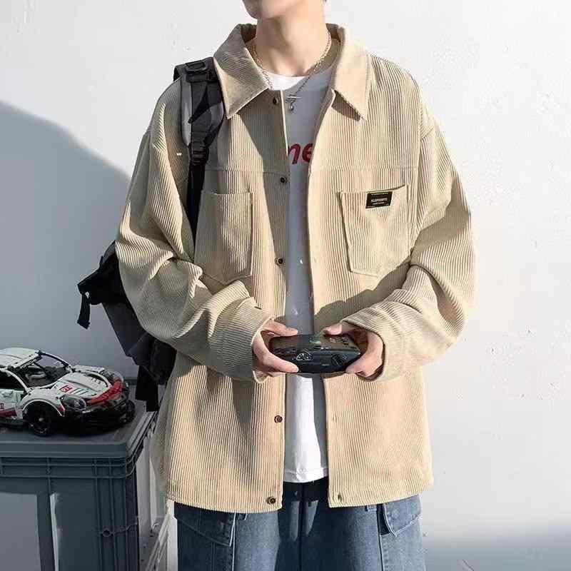 ・素材: ポリエステル繊維・スタイル: 韓国版・タイプ: カーディガン・フィット: ゆったり・襟のタイプ: 襟付き・袖丈: 長袖・柄: 無地・厚さ: 普通・ディテール: ポケット・対象者: 若者・対象シーズン: 春秋・対象: 成人・対象性別: 男性・カテゴリ: シャツ・色: ブラック, ダークグレー, カーキ, オレンジ・サイズ: M, L, XL, 2XL, 3XL・生地機能: 防しわ