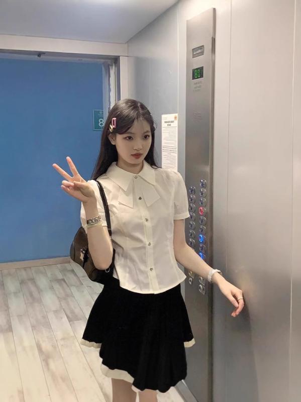 シャツ レディース 半袖 韓国風 ブラウス 白 襟付き パフスリーブ トップス きれいめ 通勤 オフィス ポリエステル