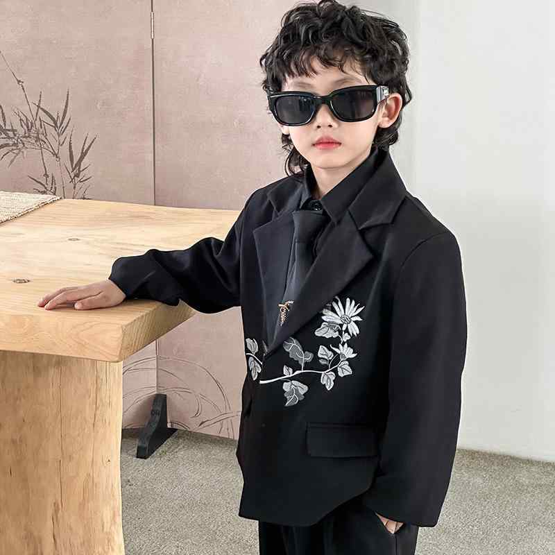 子供用フォーマルスーツ 男の子用 Vネック 花柄 ポリエステル 黒 ジャケット パンツ 発表会 演奏会 入学式 卒業式 卒園式 七五三 結婚式 舞台衣装