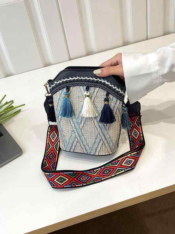 Handbag Type - かごバッグ レディース 水桶型 ショルダーバッグ 斜めがけバッグ 編み込み ブルー カーキ ピンク系 グリーン 普段使い ポシェット