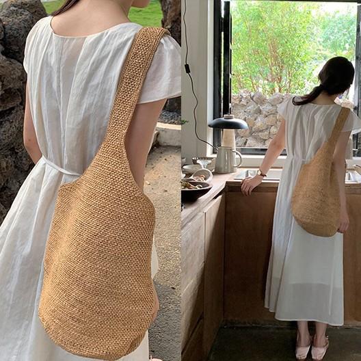 かごバッグ レディース 大容量 ラフィア Raffia 編み込み バケットバッグ 肩掛け 肩かけ カジュアル かわいい おしゃれ オシャレ お洒落 春夏 旅行 リゾート 普段使い