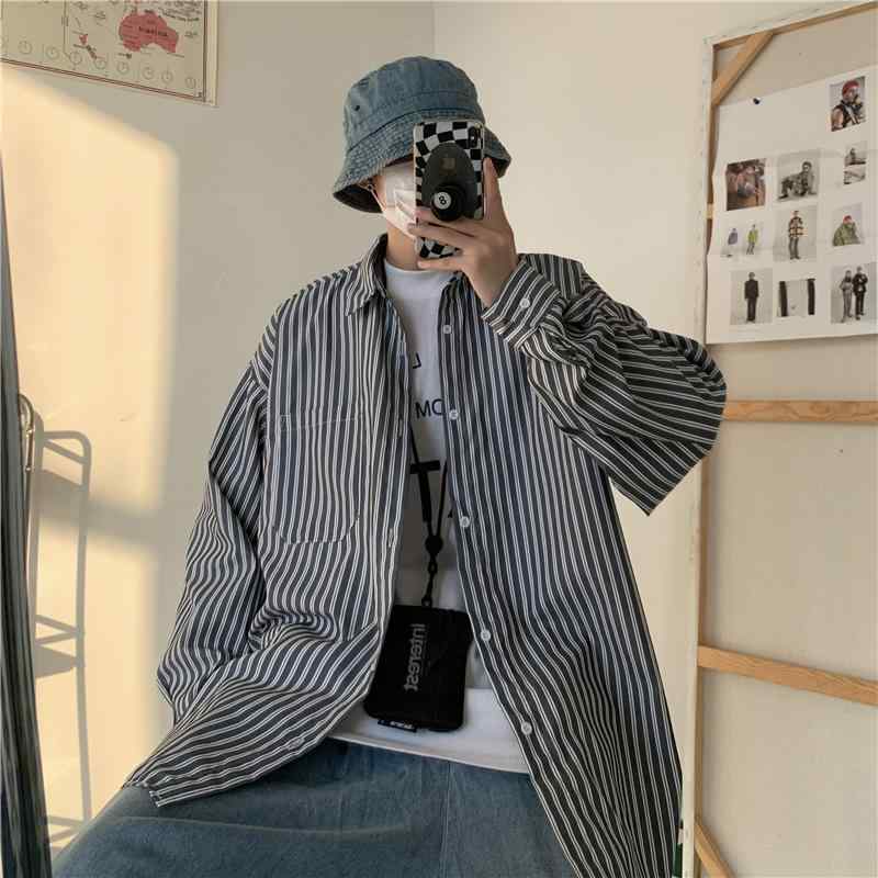 ・素材: 綿類混紡・スタイル: 港風・袖丈: 長袖・柄: ストライプ・厚さ: 普通・タイプ: カーディガン・襟型: 襟付き・対象: 青年・色: ホワイト, ブラック, ブルー・サイズ: M, L, XL, 2XL・適用季節: 春秋・性別: 男・製品カテゴリ: シャツ