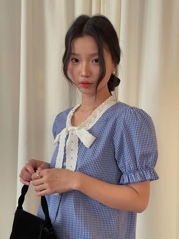Blouses - レディース シャツ トップス フレンチレトロ レース 花柄 フリル 泡泡袖 短袖 綿 接触冷感 吸湿速乾 花辺リボン 襟 単排ボタン 普通丈 コンフォート 日常使い 夏 春夏 ブルー イエロー かわいい 軽量 伸縮性 日韓風 ゆったりシルエット
