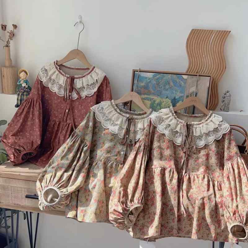 シャツ 女性用 森ガール風 甘め 芸術的 ヴィンテージ コットンリネン 小花柄 灯笼袖 ゆったり レース フリルカラー ドールトップス 長..