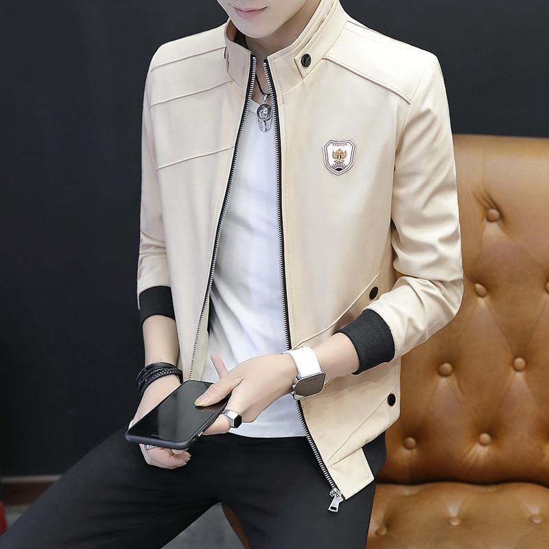 メンズ 立襟 ジャケット 春季 薄手 修身 長袖 純色 ポリエステル 透気性 軽量 外套 トップス 休闲 韓版 青年 直裾 サイドポケット 徽章 デザイン 卡其色 天藍色 赤 紺色 黒 カジュアル 普段使い 通勤 通年