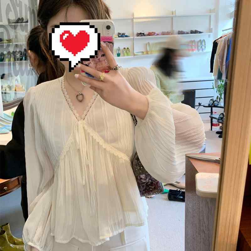 シャツ レディース 気質 甘め 透け感 優しい 花辺 風鈴 トップス 女性 雪纺 伸縮性 紡績 単色 プルオーバー 長袖 切り替え ゆったり 普通丈 Vネック 普通袖 夏 クリームホワイト ブラック 通勤 優雅 紐 リボン 接触冷感 吸湿速乾 軽量