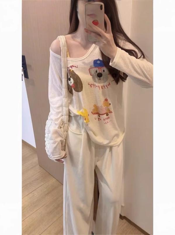 レディース 長袖 Tシャツ トップス 韓系 かわいい カード プリント 春夏 街頭 トレンド 個性 百搭 プルオーバー 丸首 杏色 ポリエステル 軽量 伸縮性 吸湿速乾 スリム 体型カバー デザイン 日常使い カジュアル