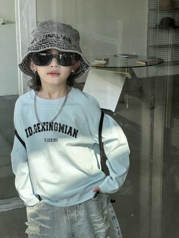 キッズ 男の子 女の子 中小 長袖 Tシャツ トップス 綿素材 柔軟 吸湿排汗 丸首 韓版 ゆったり 春 潮 蔚藍色 ユニセックス 3-8歳 100-140cm
