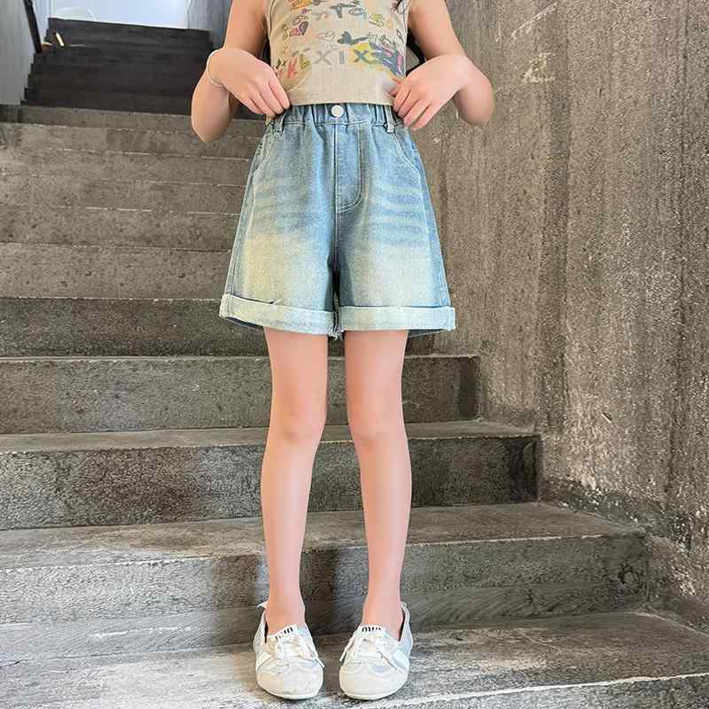 女児 デニム ショートパンツ 夏用 子供 薄手 膝上丈 女中大童 韓系 デニムパンツ ポリエステル 柔軟素材 高腰 伸縮性 軽量 吸湿速乾 普段使い 外出着 ビッグシルエット ブルー系
