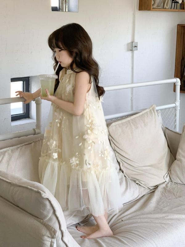 女の子 連衣裙 子供用 夏用 かわいい プリンセス ハングネック 立体花びら 妖精風 無袖 綿混紡 柔らかい チュール スカート 蓬蓬 スカート 3-8歳 90-140cm 接触冷感 軽量 吸湿速乾 ピンク系 アイボリー カジュアル 誕生日 パーティー