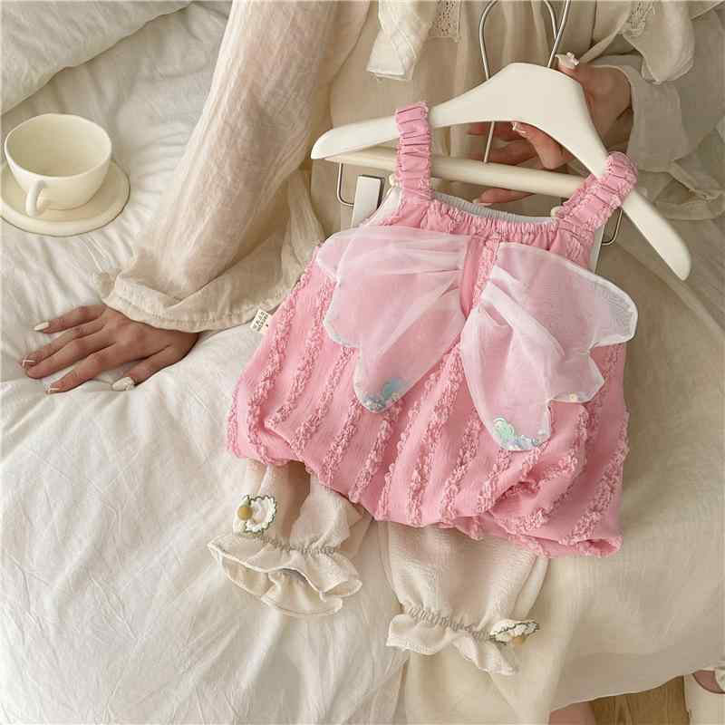 女児 春夏 トップス セット 女の子 ベビー 韓国風 キャミソール ショートパンツ 2点セット 子供服 薄手 無袖 筒袖なし 純色 ピンク グリーン かわいい 涼しい ポリエステル 100% 伸縮性 軽量 接触冷感 吸湿速乾 通気性 日常使い 遊び着 1