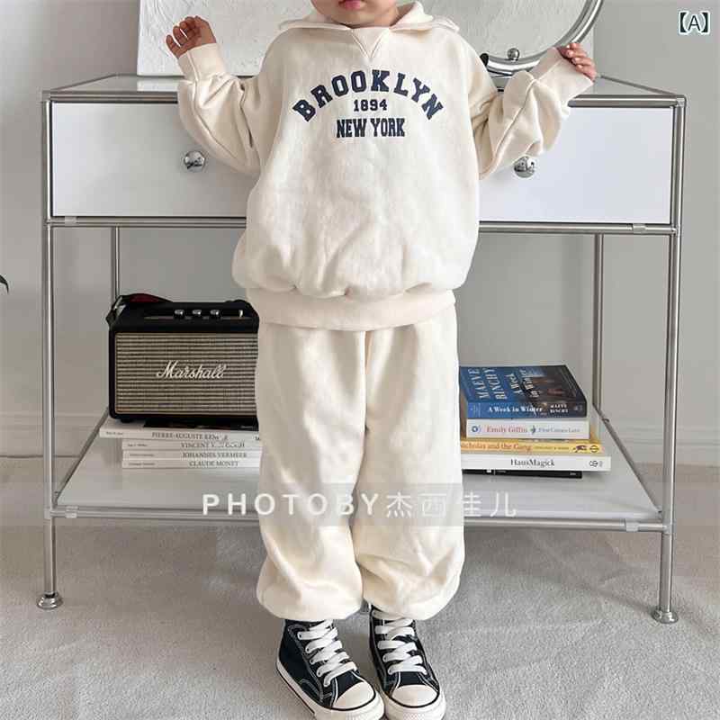 子供服 男女共用 韓風 春秋 セットアップ 長袖 翻領 フーディ 長ズボン 綿 柔軟素材 字母プリント かわいい 印花 スポーツスタイル 潮風 杏色 ネイビー ピンク グレー 3〜8歳 100〜140cm 対応 吸湿速乾 伸縮性 軽量 普段使い アウトド