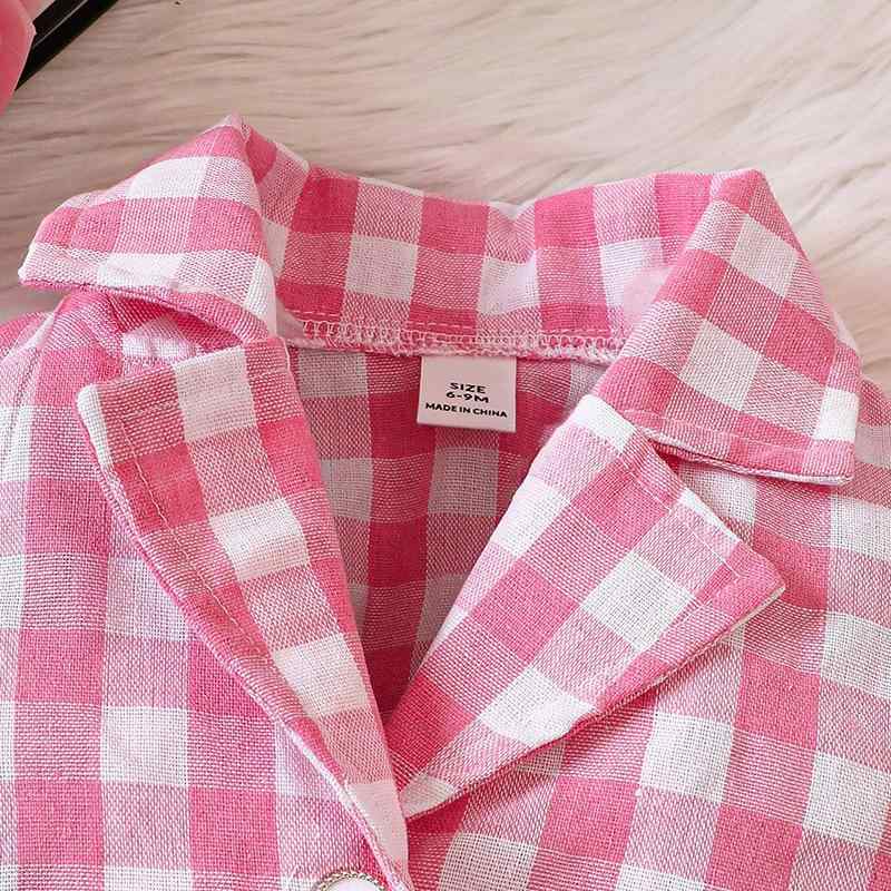 ・対象性別: 女・スタイル: 甘め・カテゴリ: 子供服セット・セット内容: 多品目セット・袖丈: 長袖・フード: あり(取り外し可)・加工: 柔らかい・厚み: 普通・柄: 格子・主な素材: 粘液線維60%、ポリエステル40%・カラー展開: ピンク・サイズ展開: 6-9M、9-12M、12-18M、18-24M、2-3Y
