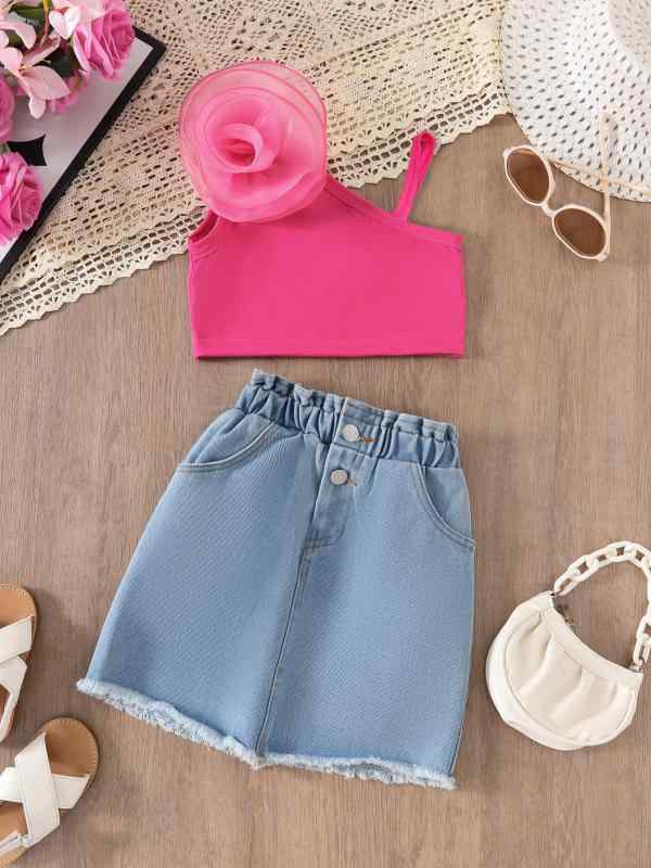 女の子 夏用 トップス ショートパンツ セット かわいい 立体花柄 単肩デザイン 牛仔素材 綿95% 柔軟 ピンク系 3〜8歳 100〜140cm 通気性 軽量 普段使い 洋風 カジュアル プリンセス 風 短袖 無地 普通厚 実用 安全 A級 セットアッ